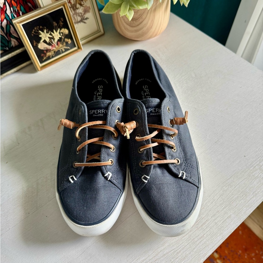 Sperry Crest Vibe Seersucker Barrel Lace Sneaker